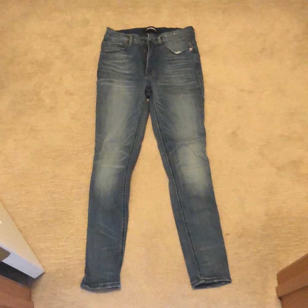 Skinny jeans